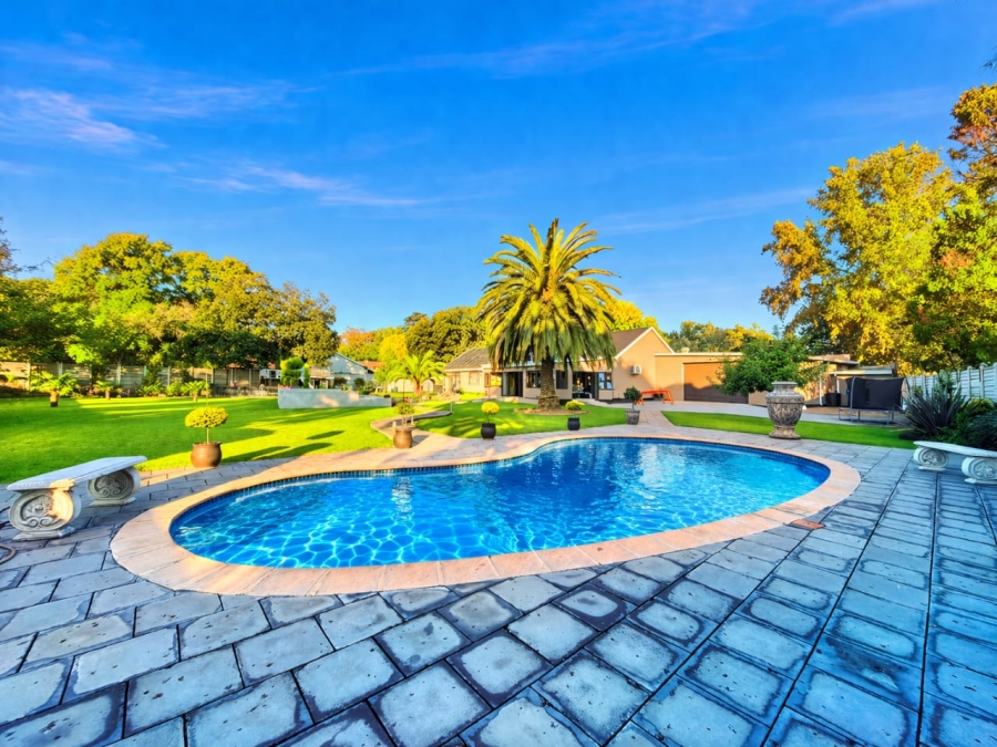 5 Bedroom Property for Sale in Sasolburg Ext 4 Free State